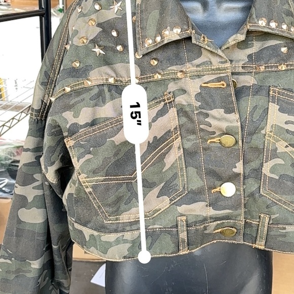 Essue Women’s Studded Button up Crop Camouflage Jacket!  Button detail Button - Picture 4 of 10